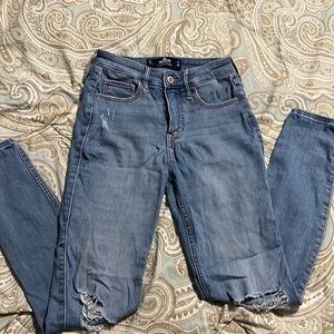 Hollister High Rise Super Skinny Jeans Size 1S Distressed Ripped Knee